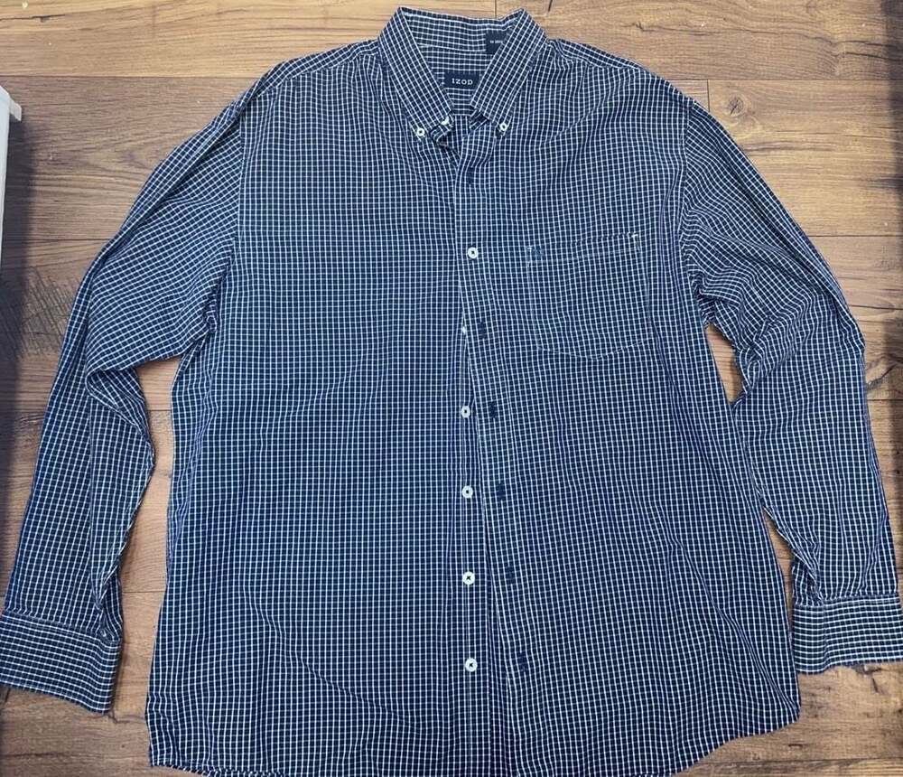 IZOD Men's Blue and White Gingham Pattern Long Sleeve Button-Down Shirt